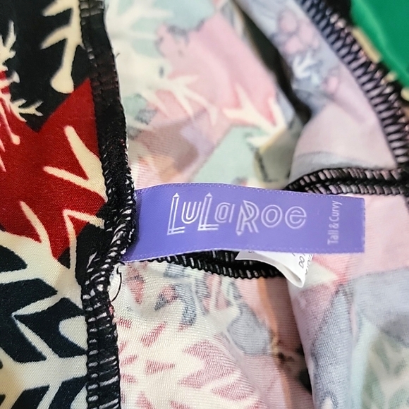 LulaRoe 2 Pair leggings tall and curvy, snowflakes & ornaments. - Picture 6 of 10